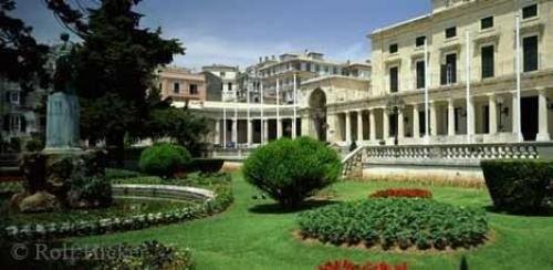 Photo: 
palace korfu grecce