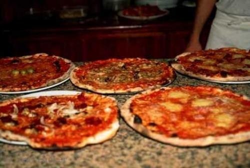 Photo: 
italian wood stove pizza