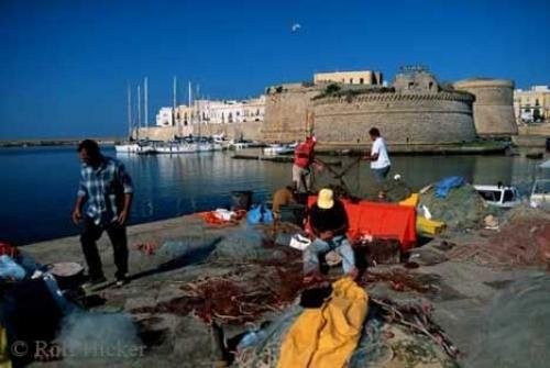 Photo: 
Fishermen Apulia Gallipoli