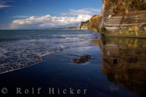 Photo: 
Beach Cliffs North Taranaki Bight NZ