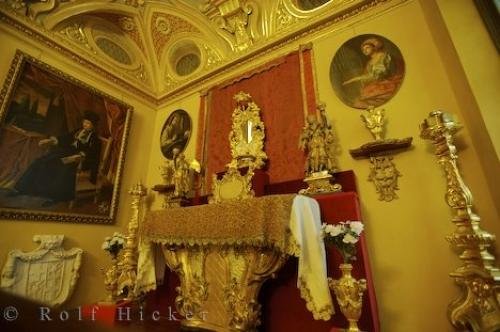 Photo: 
Gold Museum Chapel Alter
