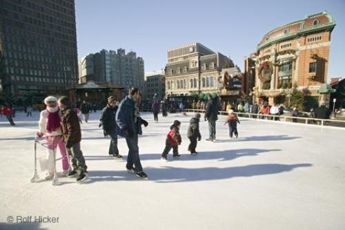 Photo: 
Ice Skating Quebec City