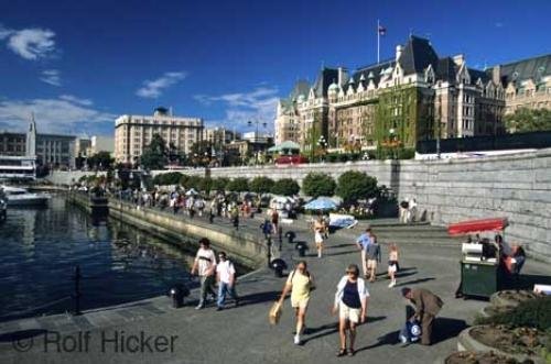 a comparison of the cities of victoria and vancouver Province of british columbia with population statistics, maps, charts, weather and web information. a comparison of the cities of victoria and vancouver Province of british columbia with population statistics, maps, charts, weather and web information.