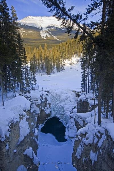 Photo: 
Snow Covered Rocky Mountains Winter Scenery