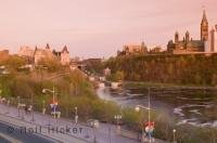 Ottawa is a popular vacation destination in Ontario, Canada. A vibriant and bustling city with many sights and viewpoints for visitors.