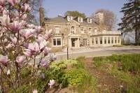 Built in 1930, Paletta Mansion and Lakefront Park is an elegant location for a social events, weddings, and corporate function centre in Burlington, Ontario.Oak