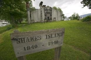 photo of shakes island wrangell
