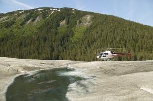 photo of taku glacier helicopter tour