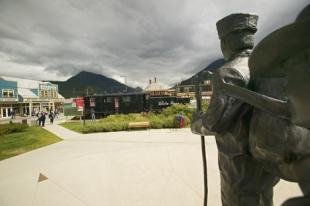 photo of skagway monument