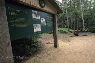 photo of Algonquin Sign