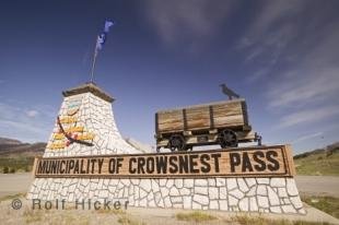 photo of crowsnest pass sign