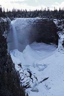 photo of Helmsken Falls