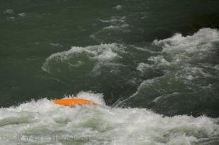 photo of Kayaking River Roll Aragon