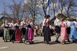 photo of Maibaumfest Dance Group