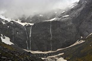 photo of Mountain Cliff Milford Fiordland National Park NZ