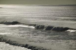 photo of ocean waves photos