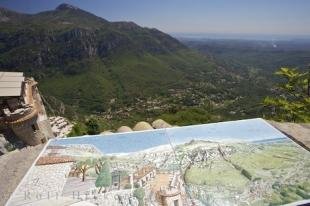 photo of Place Victoria Gourdon