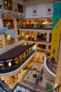 photo of Shopping Stores Downtown Montreal Quebec