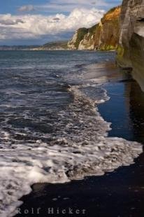 photo of Tasman Sea Pukearuhe Historic Reserve Taranaki New Zealand