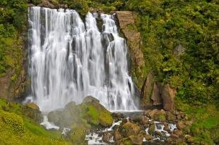 photo of Waikato Waterfall Marokopa Falls