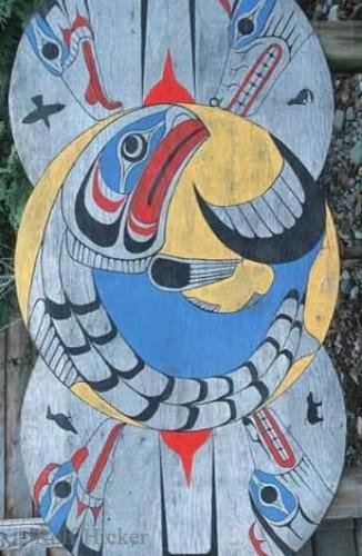 Photo: 
native carving