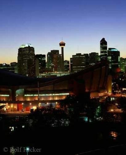 Photo: 
Skyline City of Calgary Twilight