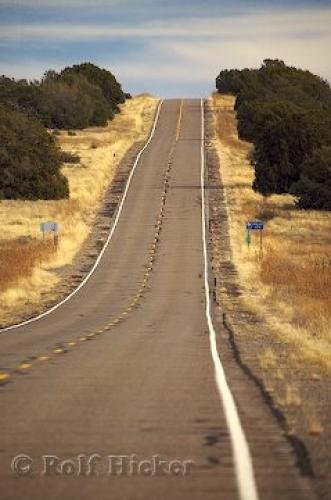 Photo of the condition of the road which was well<br />used during its Route 66 heydays through Arizona. Photo: 
Arizona Road Conditions Route 66