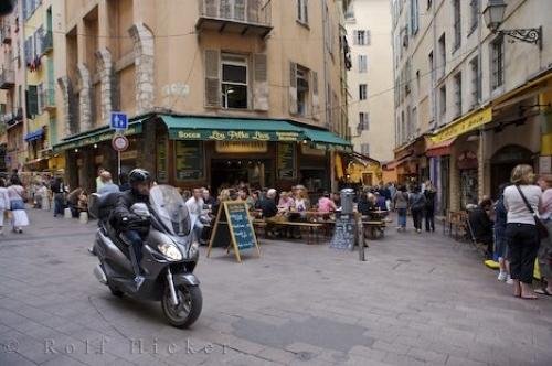 Photo: 
Busy Lanes Nice