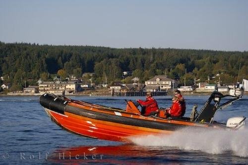 Photo: 
Canadian Coast Guard Images
