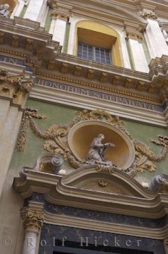 Photo: 
Cathedrale Sainte Reparate Facade Old Town Nice
