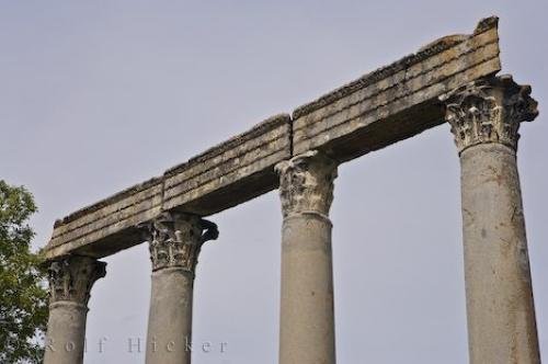 Photo: 
Corinthian Columns Riez Provence France