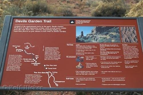 Photo: 
Devils Garden Trail Sign Arches