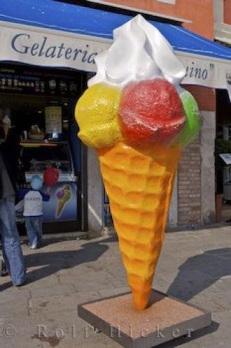 Photo: 
Gelato Cafe Veneto Italy