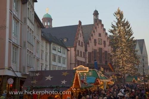 Photo: 
Germany Christmas Markets Crowds