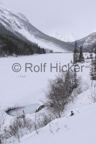 Photo: 
pictures of snow Mountains