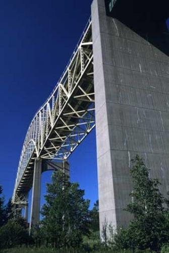 Photo: 
International Bridge