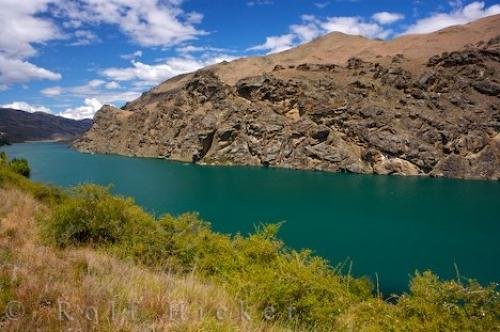 Photo: 
Lake Dunstan Central Otago
