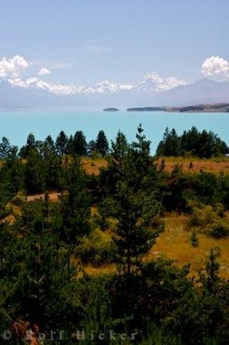 Photo: 
Lake Pukaki Mountain Scenery New Zealand