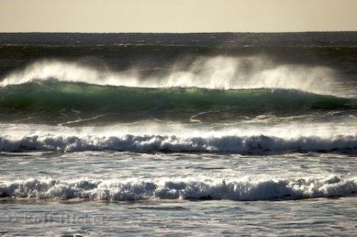 Photo: 
Large Ocean Wave