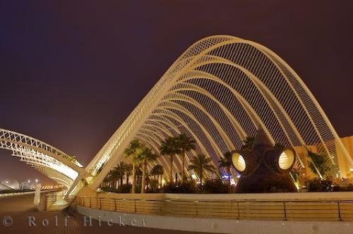 Photo: 
LUmbracle Valencia Spain