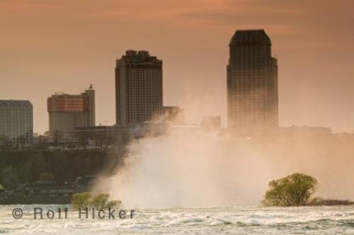 Photo: 
Niagara