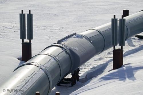 Photo: 
oil pipeline winter