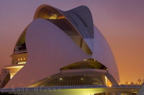 Photo of the Opera house which is a forum for many opera events that are held in Valencia, Spain. Photo: 
Spain Opera Forum