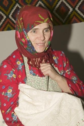 Photo: 
ukrainian women