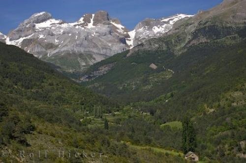 Photo: 
Pyrenees Mountains Picture Aragon Spain