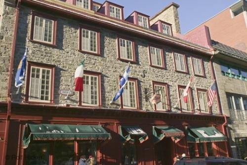 Photo: 
Historic Quebec Building Canada
