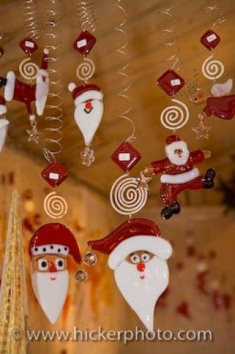 Photo: 
Santa Hanging Christmas Ornaments