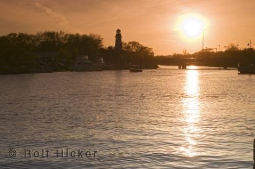 Photo: 
Port Credit Holidays