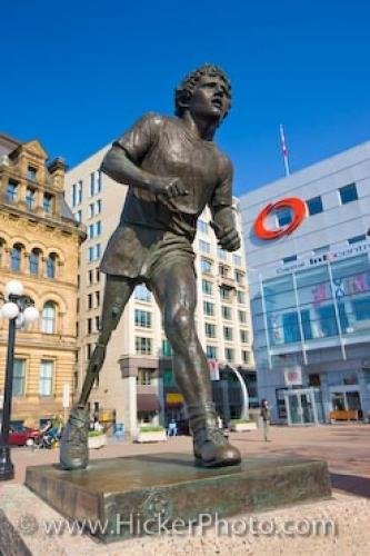Photo: 
Terry Fox Statue Visitor Information Center Ottawa