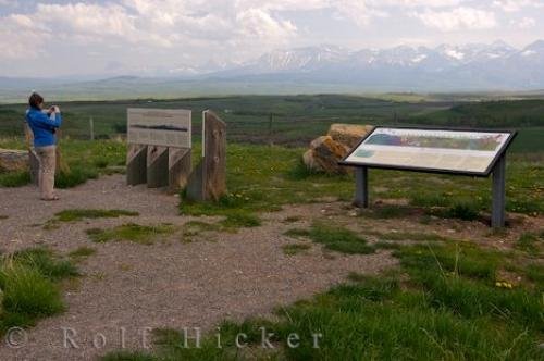Photo: 
Travel Sign Alberta